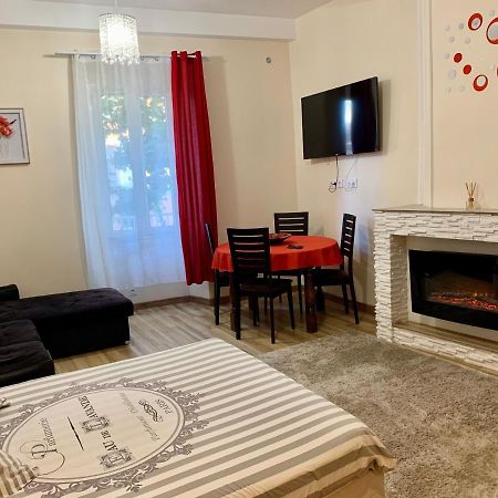 Apartamento Splendide Studio au cœur historique de Fréjus Exterior foto