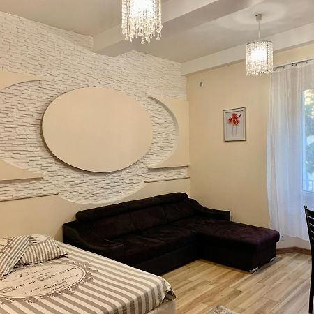 Apartamento Splendide Studio au cœur historique de Fréjus Exterior foto