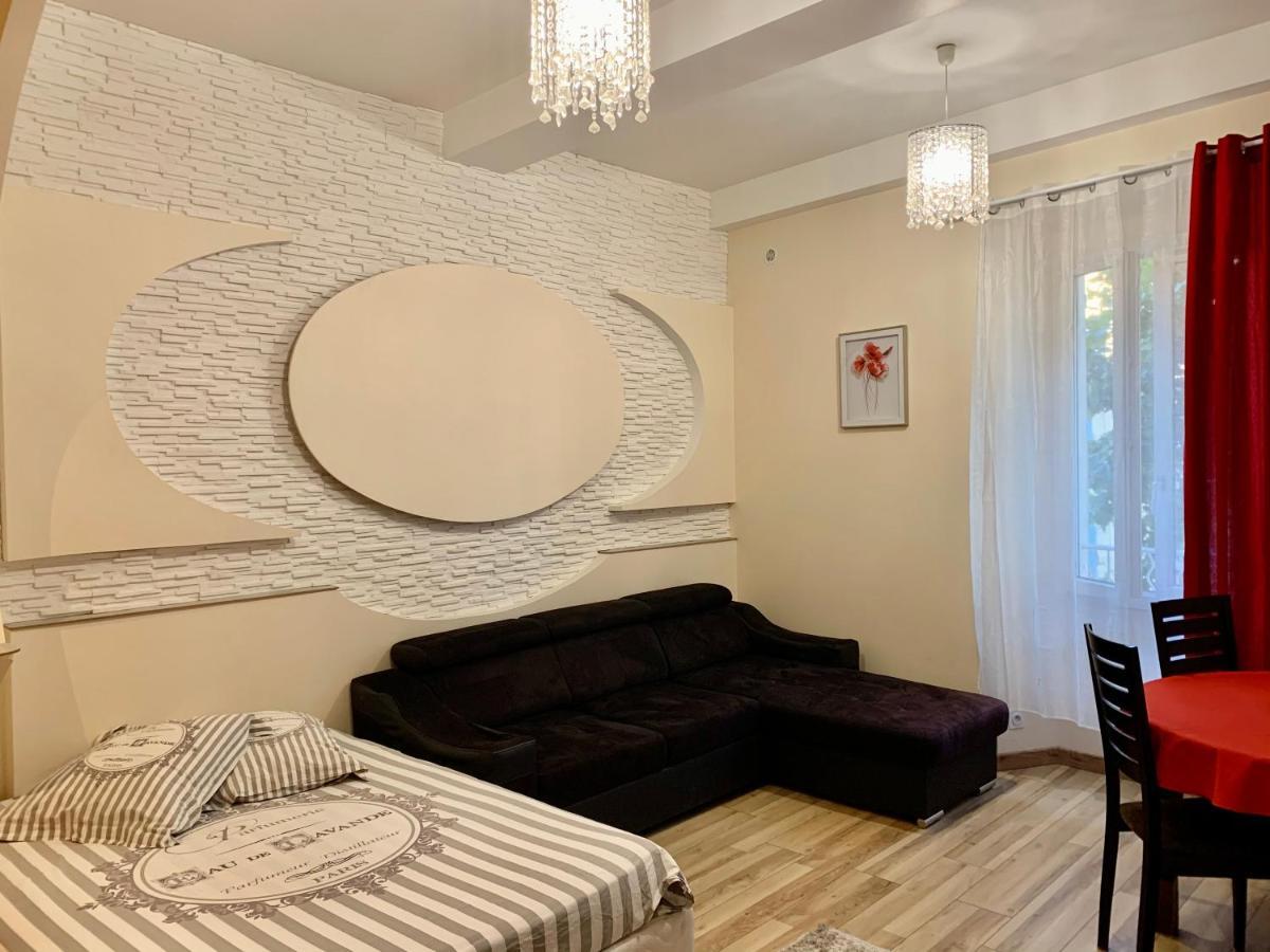 Apartamento Splendide Studio au cœur historique de Fréjus Exterior foto