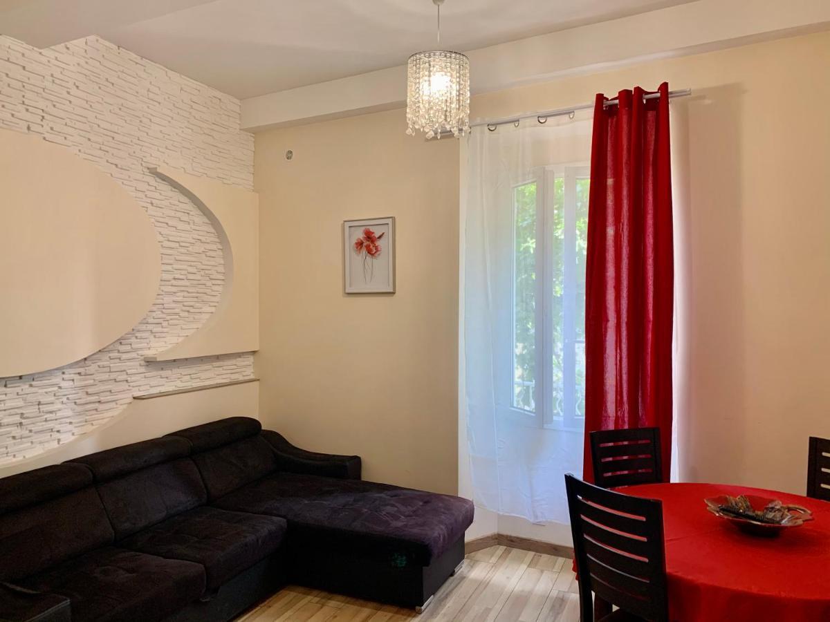 Apartamento Splendide Studio au cœur historique de Fréjus Exterior foto