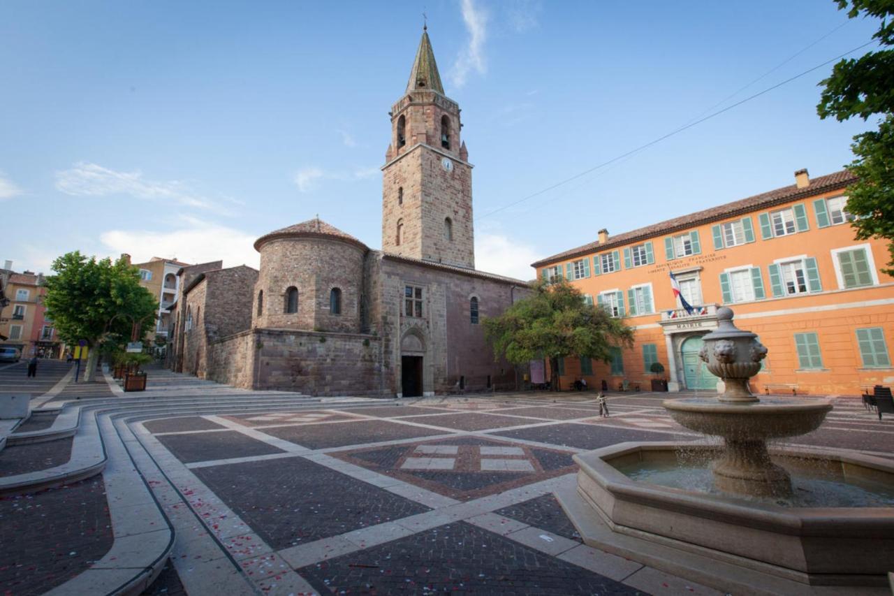 Apartamento Splendide Studio au cœur historique de Fréjus Exterior foto